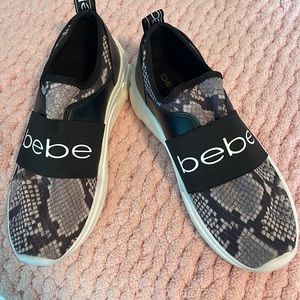 Bebe woman’s sport sneaker new never worn